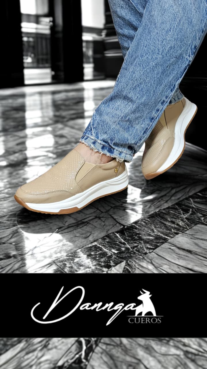 Deportivos Beige D301